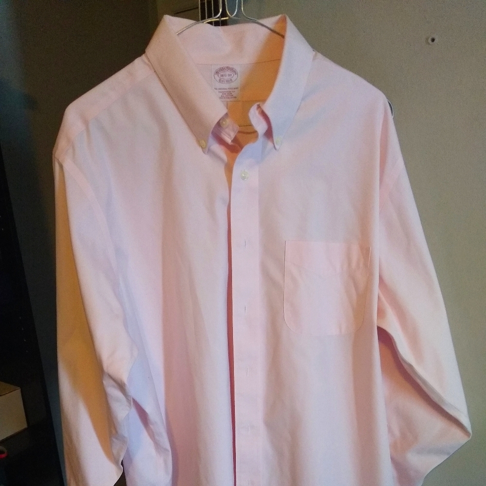 Brooks Brothers Pink Solid Button Down